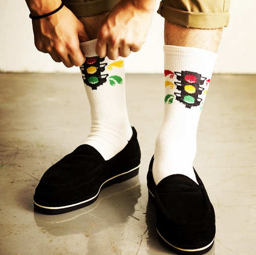 BLOHM SIGNAL WHITE BLACK.png